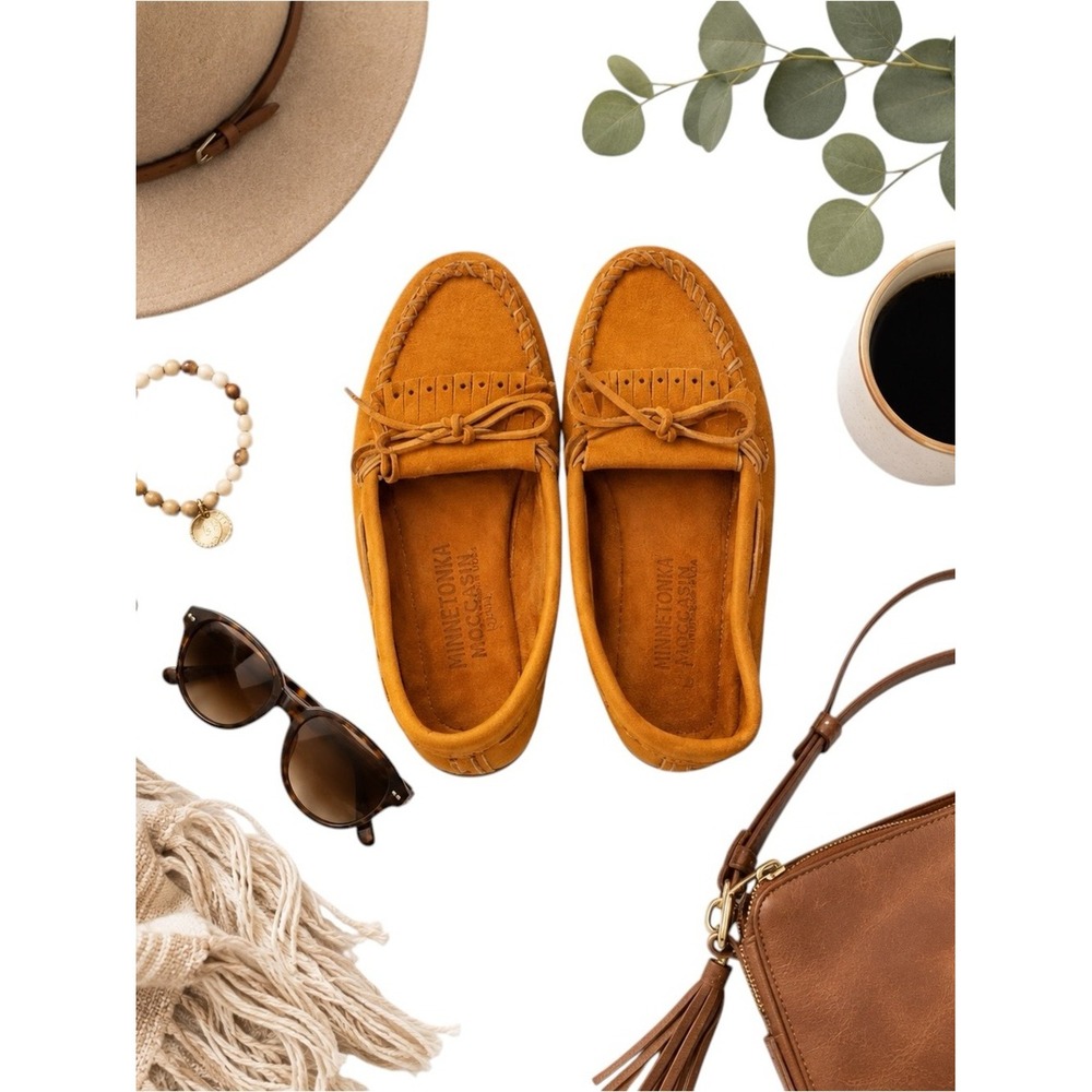 Minnetonka Vintage Leather Moccasins Softsole Handmade USA 6.5 Leather Classic
